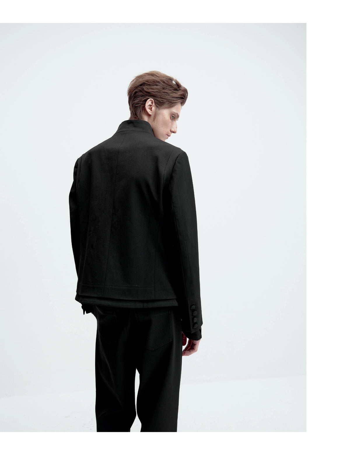 SLIM-FIT DETACHABLE SUIT JACKET