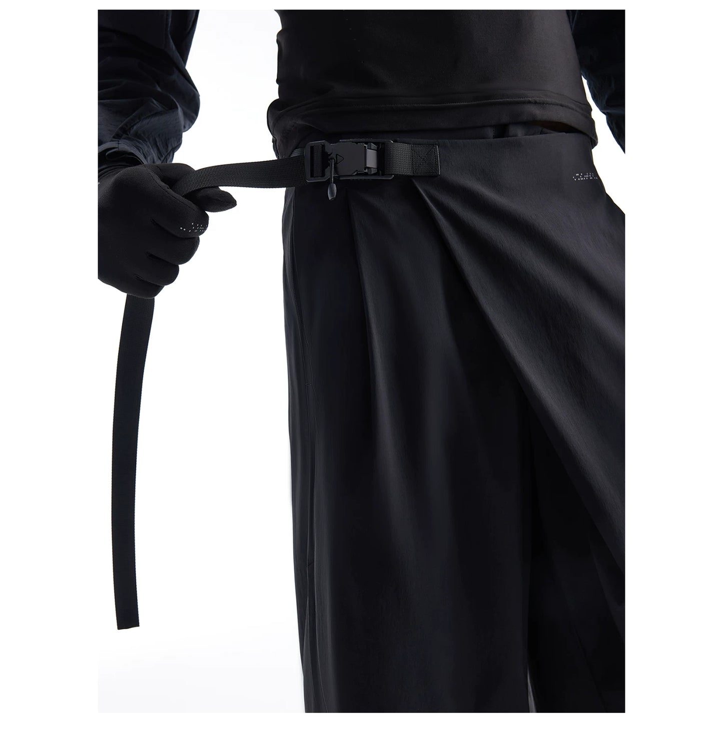 TORSION QUICK-RELEASE CROPPED PANTS