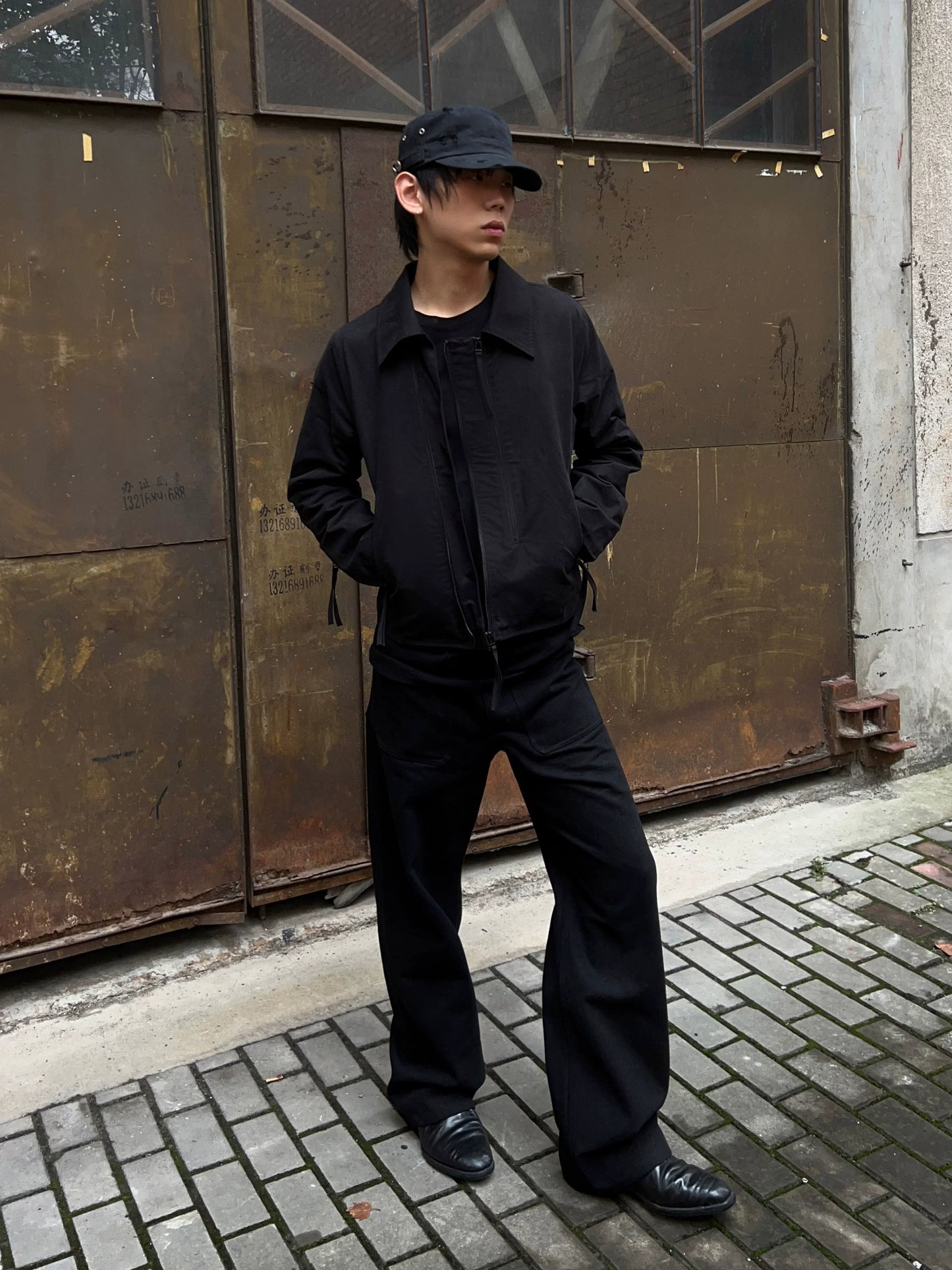 SLANT ZIP SHORT JACKET