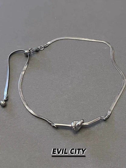 TWISTED CHAIN NECKLACE