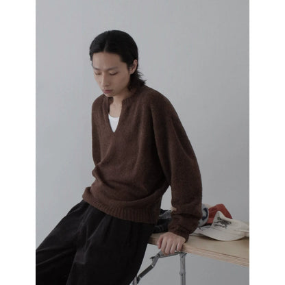 RETRO V-NECK KNIT SWEATER