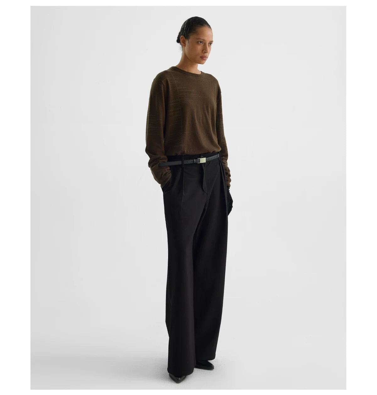 LINE JACQUARD LONG SLEEVE KNIT