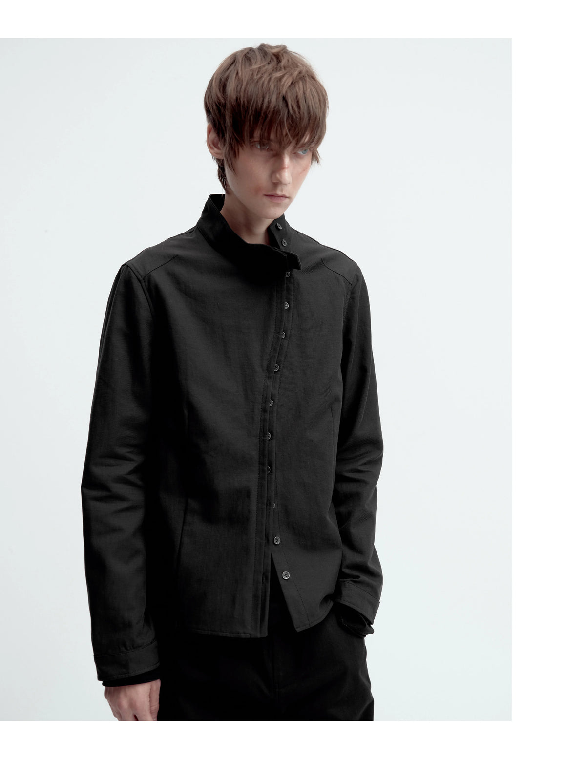 CURVED PLACKET STAND-UP JACKET