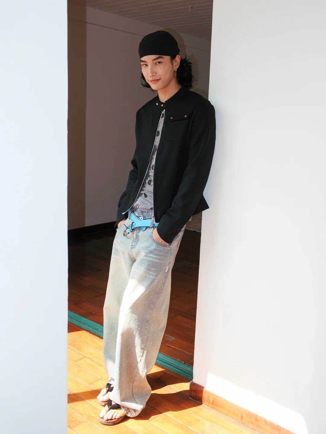 CHIC BLACK SHORT JACKET