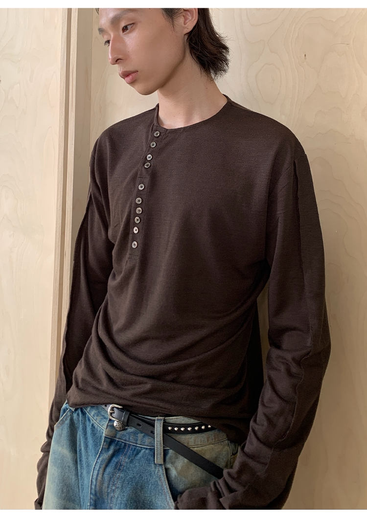 SLEEK BUTTONED LONG SLEEVE