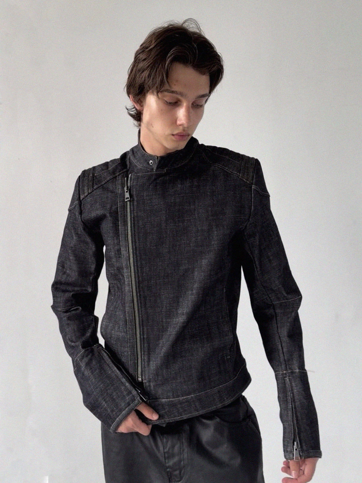 GENUINE COWHIDE SLIM-FIT JACKET