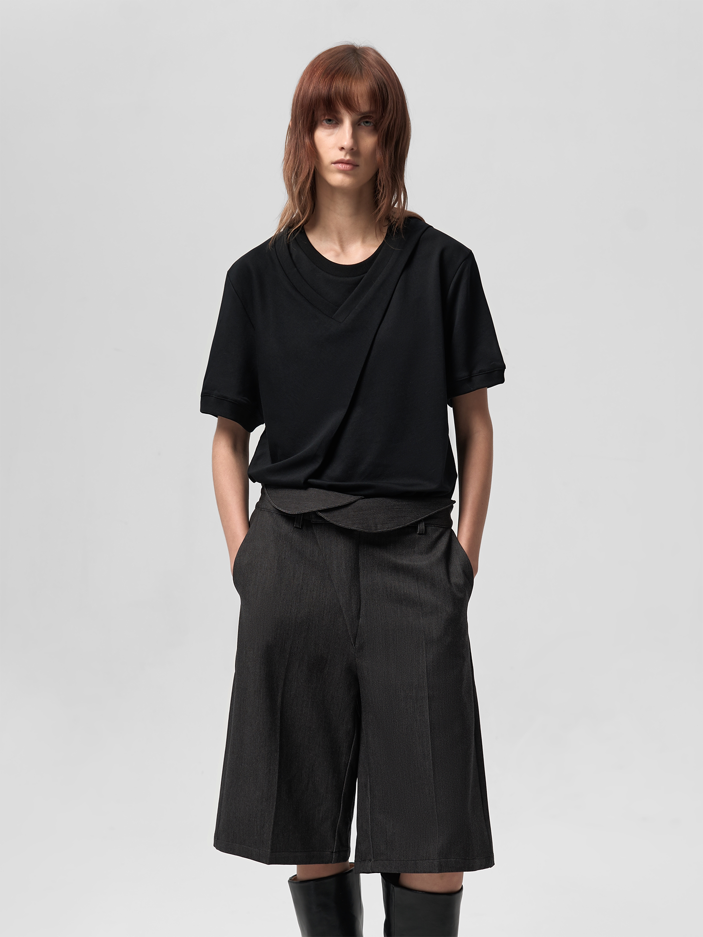 V-NECK DOUBLE LAYER T-SHIRT