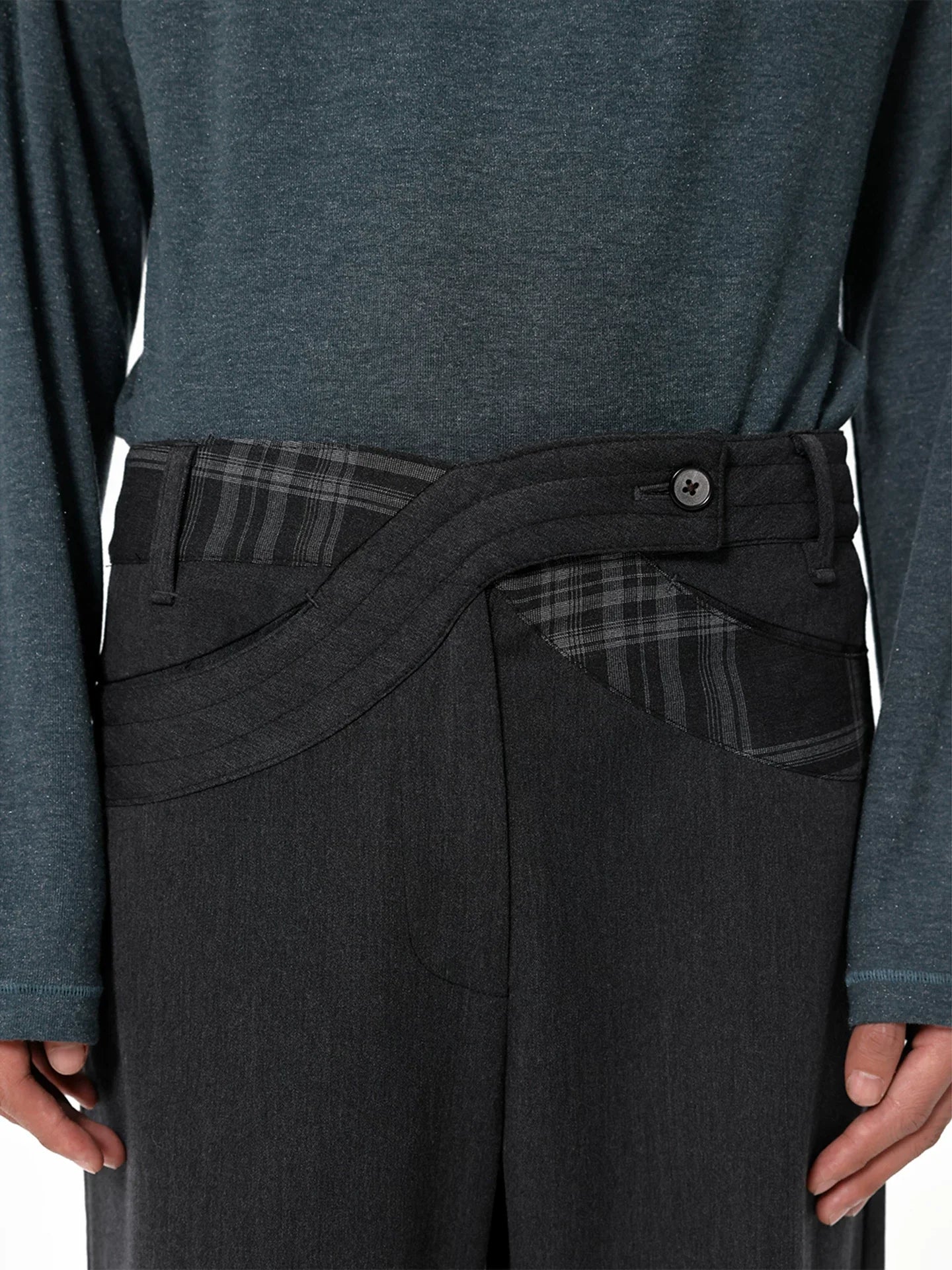DARK FLORAL COMMUTER PANTS