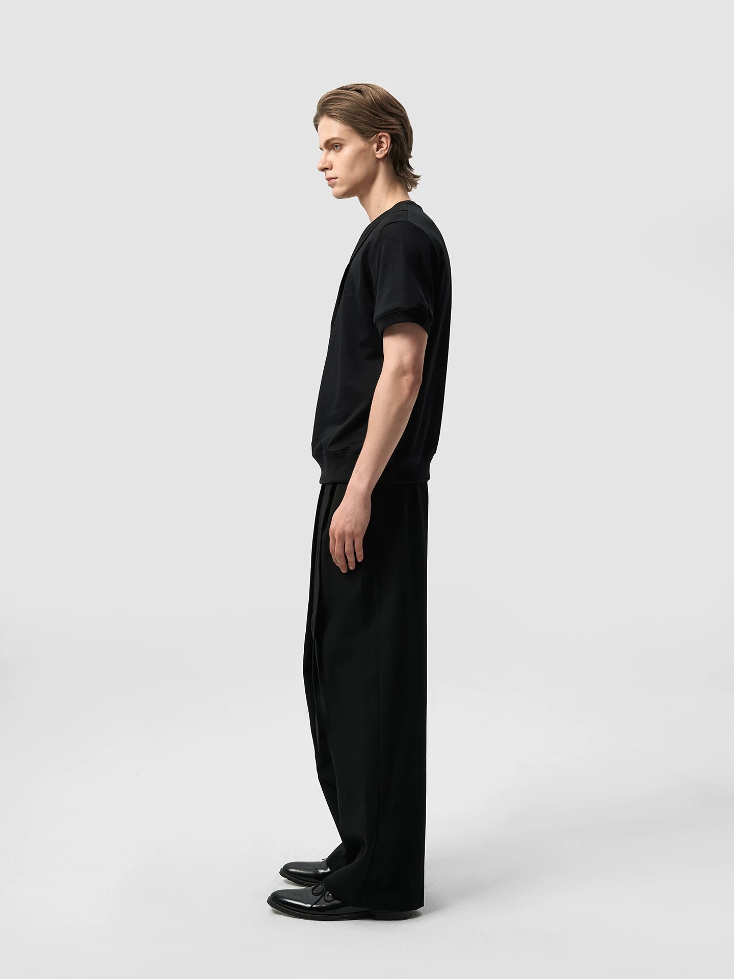 V-NECK DOUBLE LAYER T-SHIRT