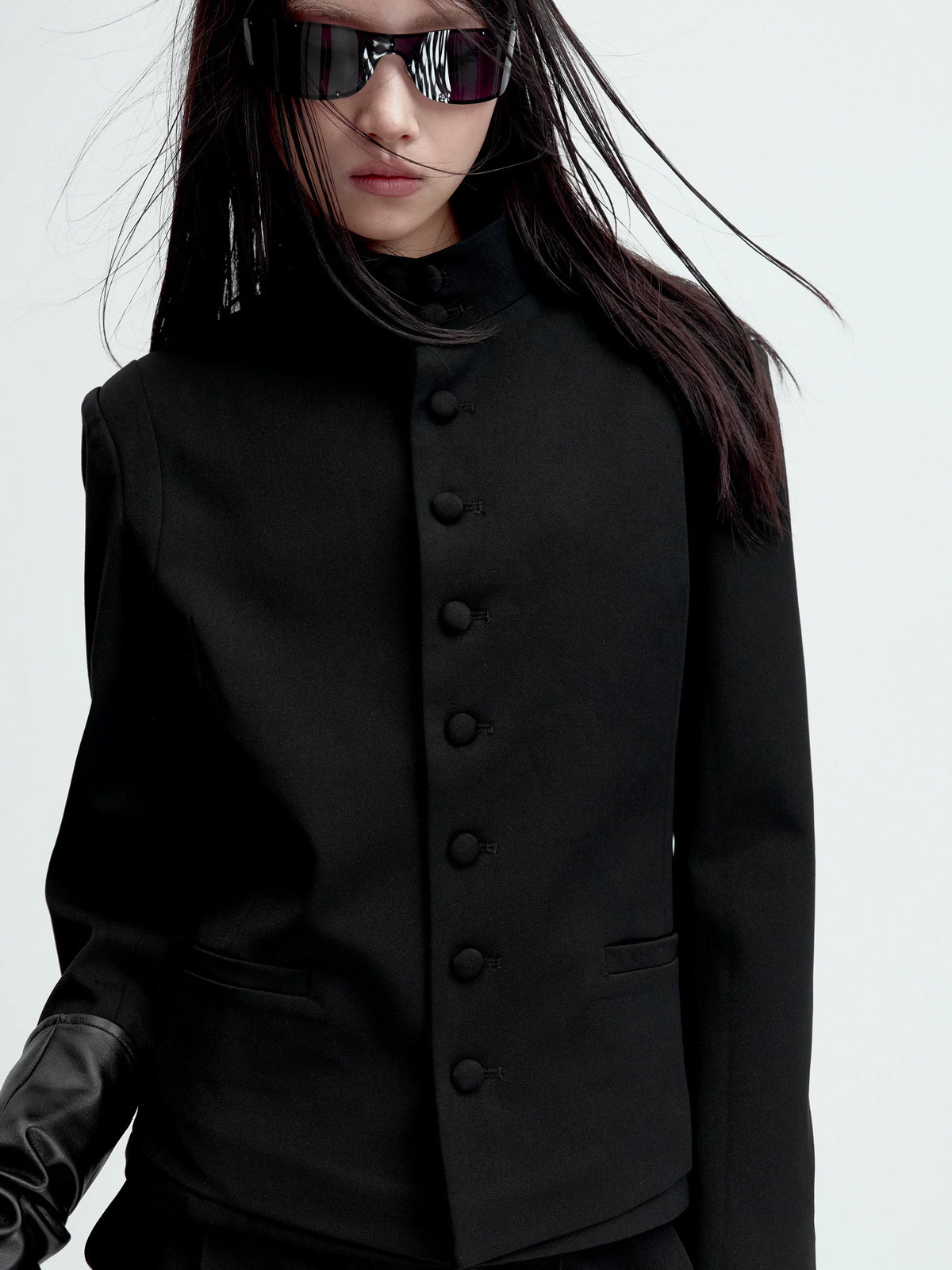 SLIM-FIT DETACHABLE SUIT JACKET