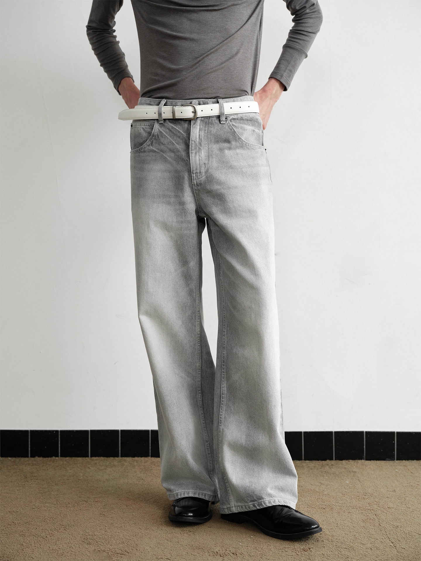 CASUAL STRAIGHT JEANS