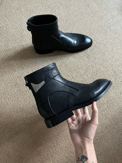 POINTED CHELSEA BOOTS