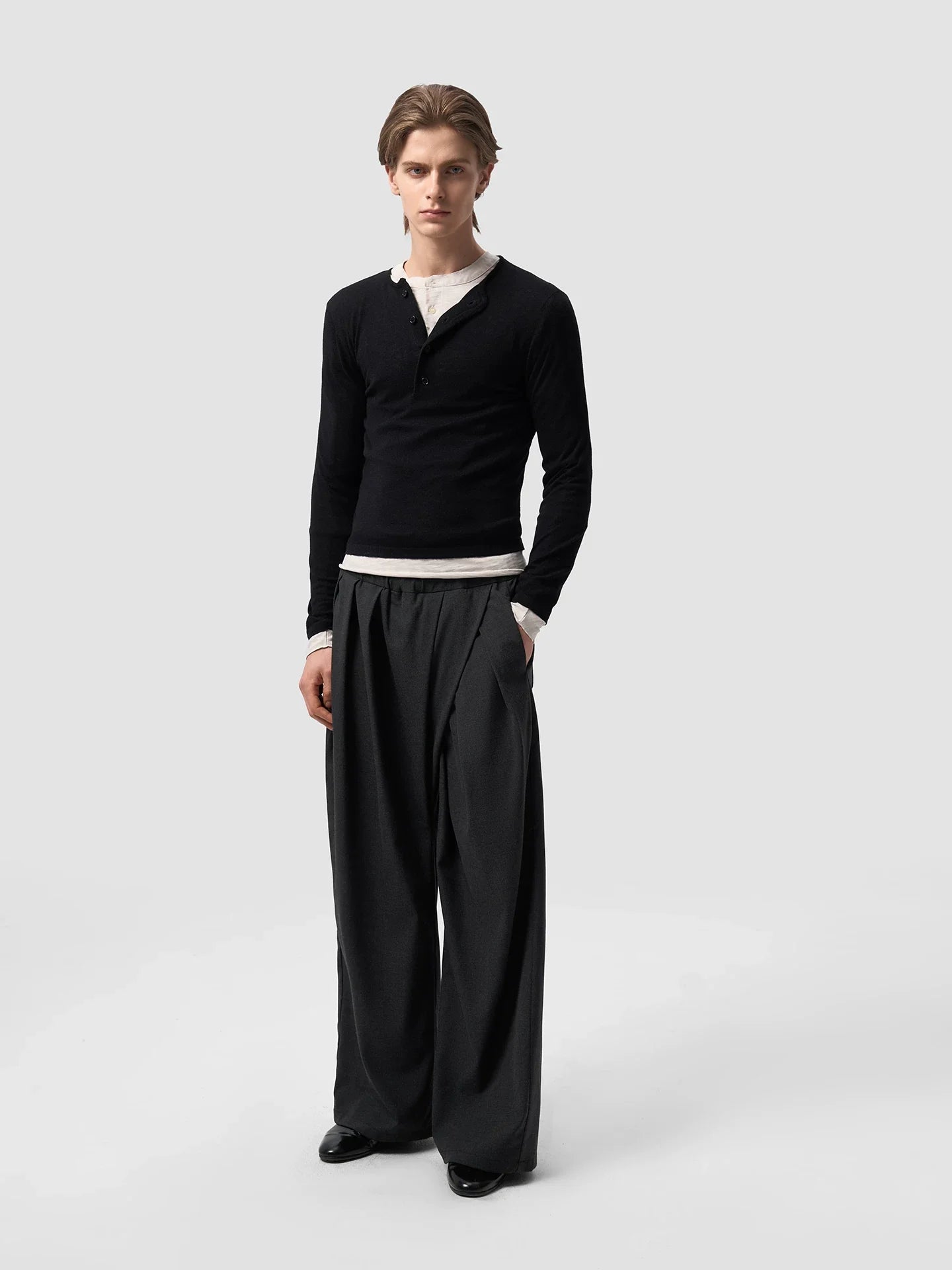 HIGH WAIST PLEATED WIDE LEG PANTS