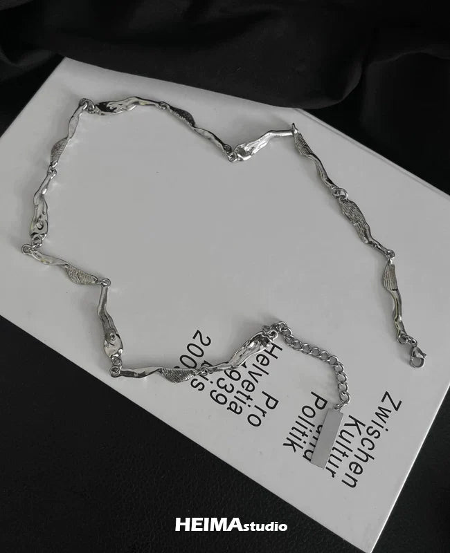 IRREGULAR CHAIN NECKLACE