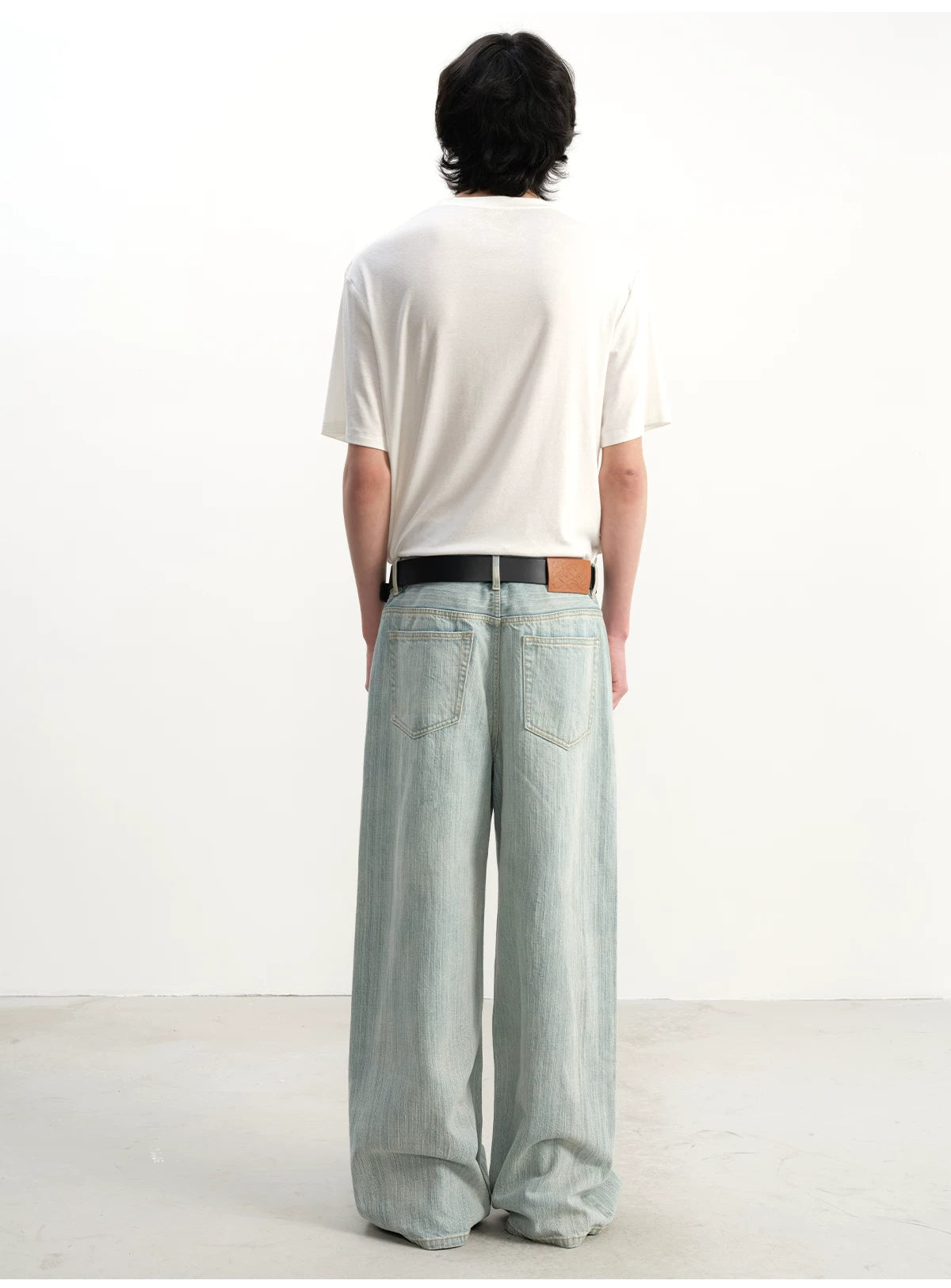 LIGHT BLUE JEANS