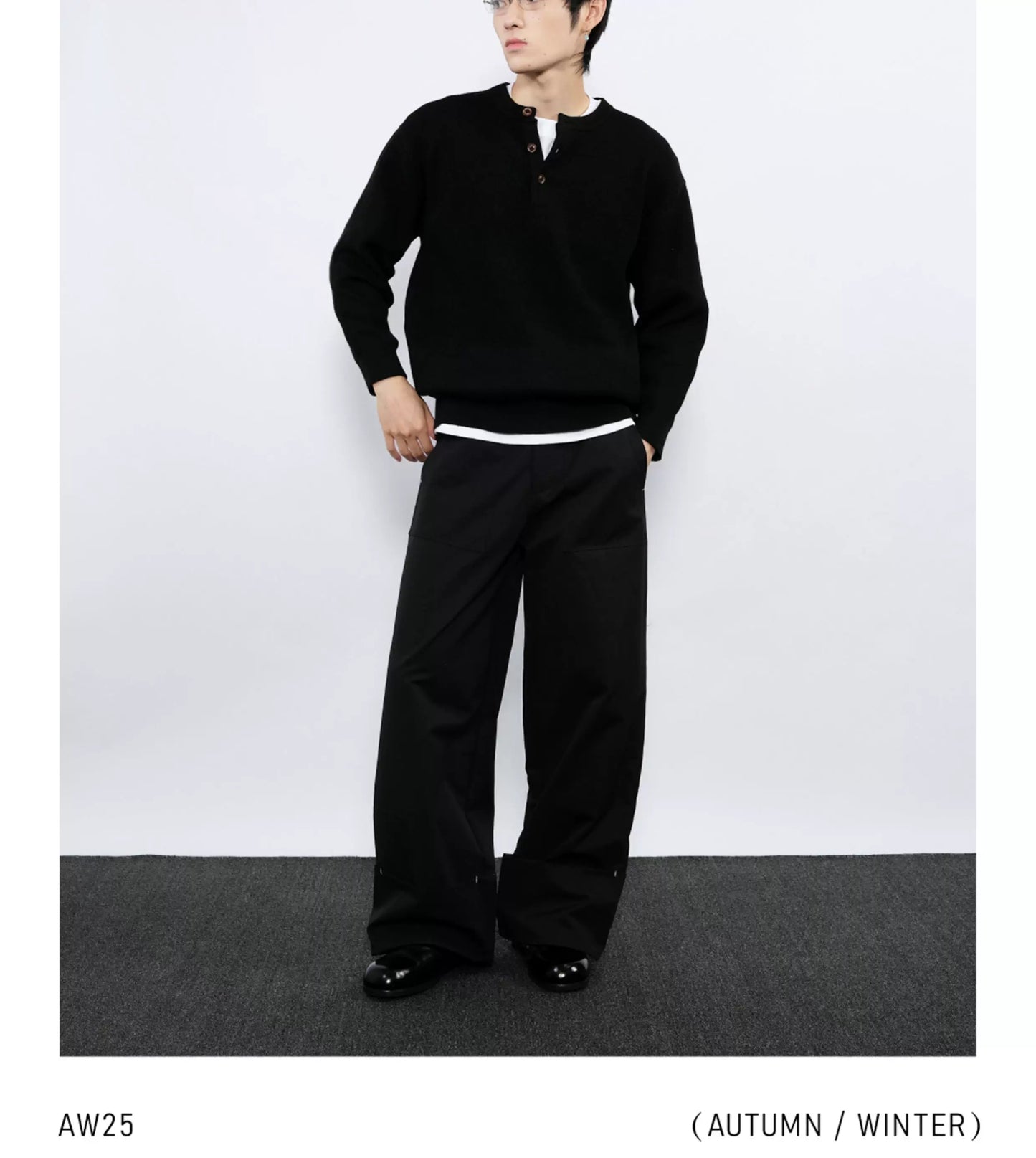 STURDY WIDE-CUFF CASUAL PANTS