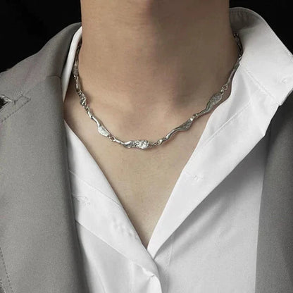 IRREGULAR CHAIN NECKLACE