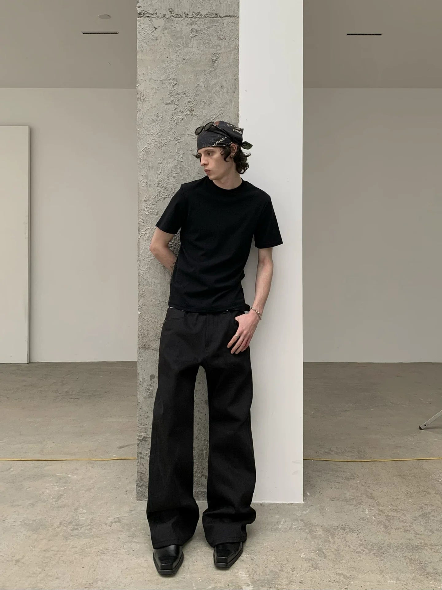 UNSTRIPPED BLACK STRAIGHT JEANS