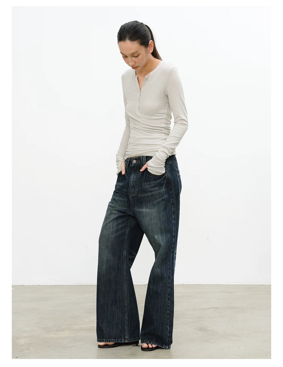 TWISTED WAIST LONG-SLEEVE TOP
