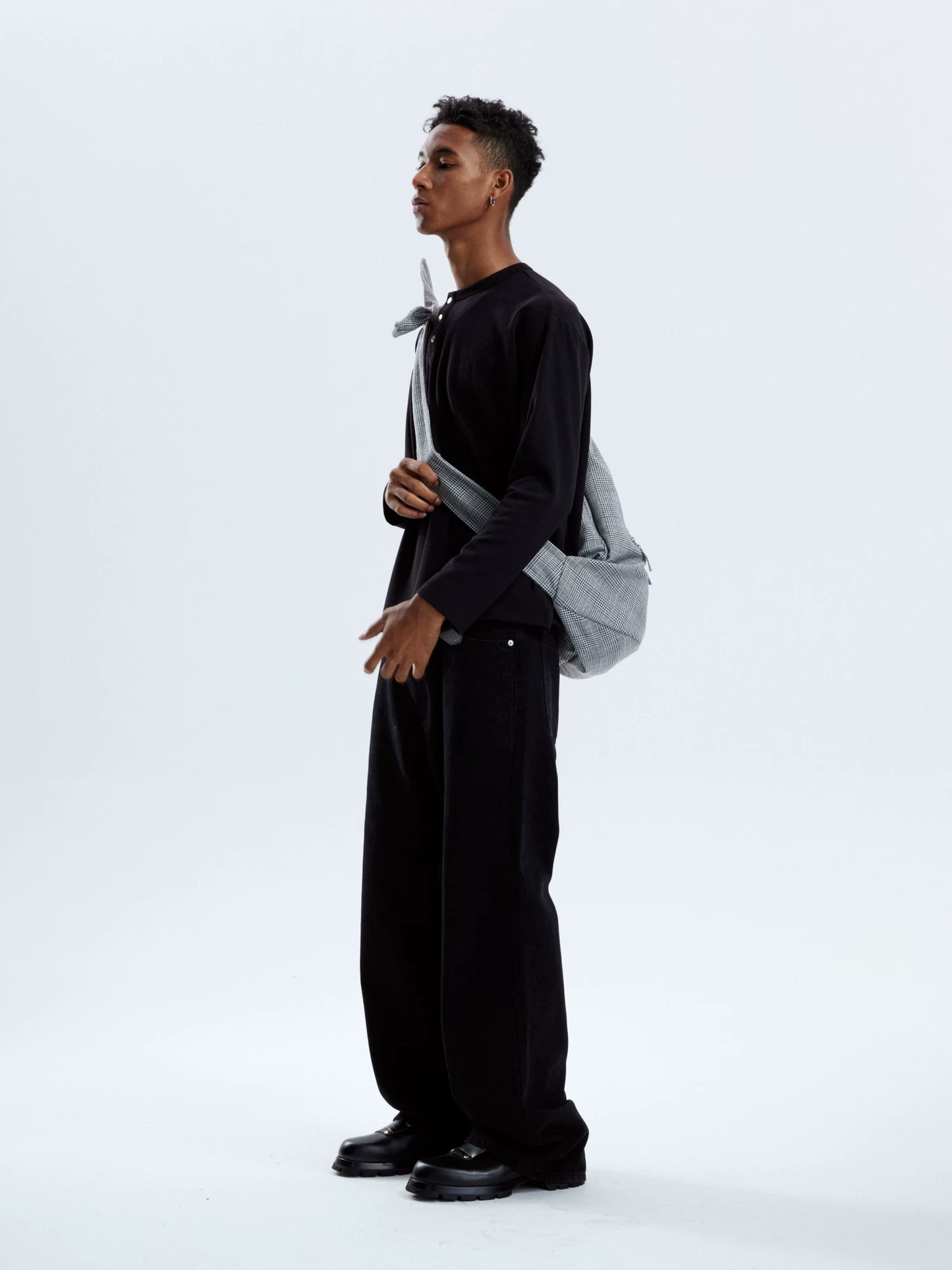 CHIFFON BLEND TRAMP BAG