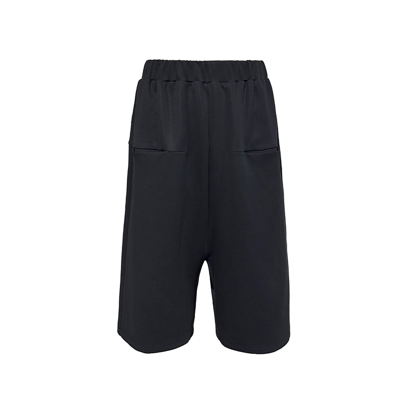 LOW-RISE POCKET SHORTS
