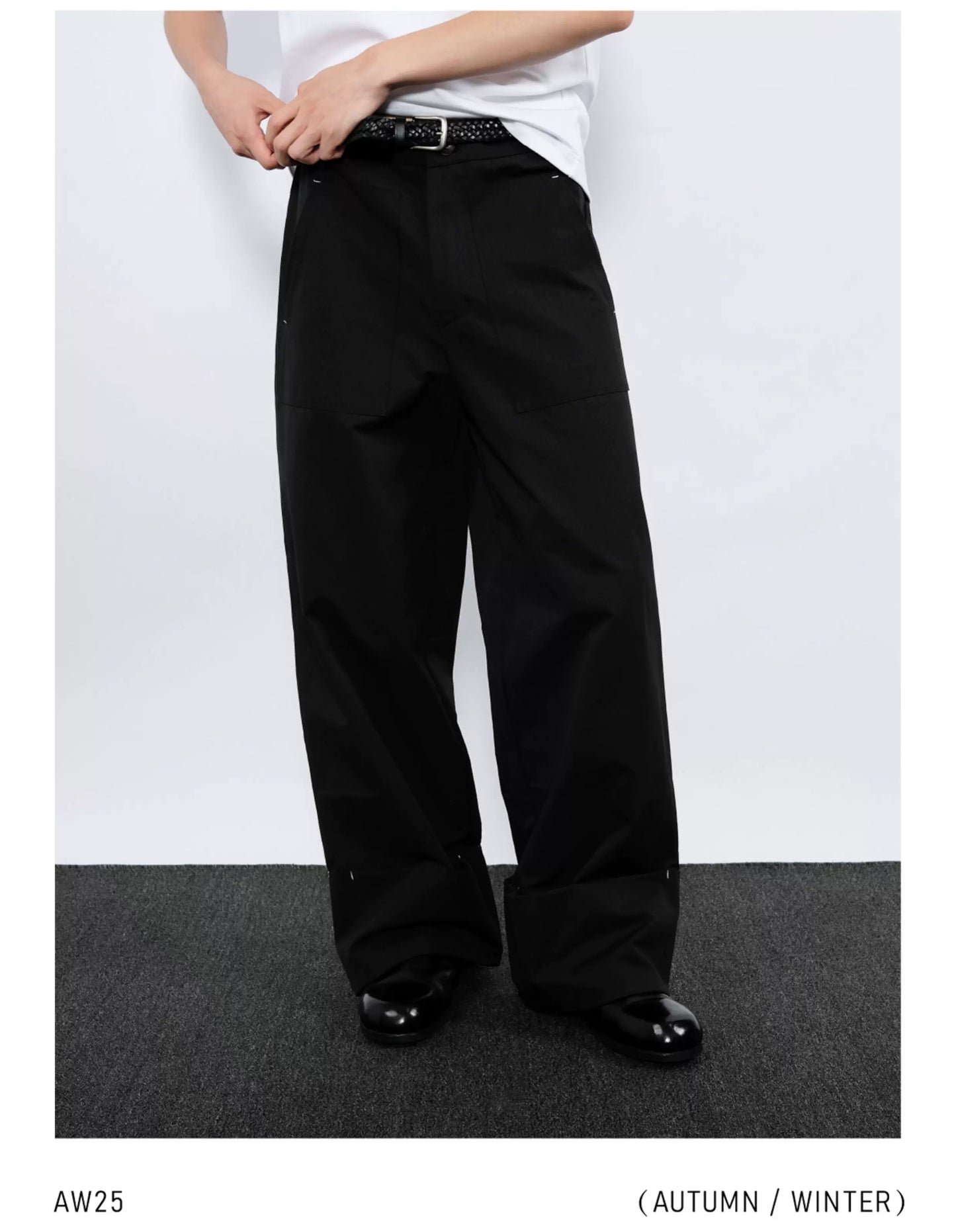 STURDY WIDE-CUFF CASUAL PANTS