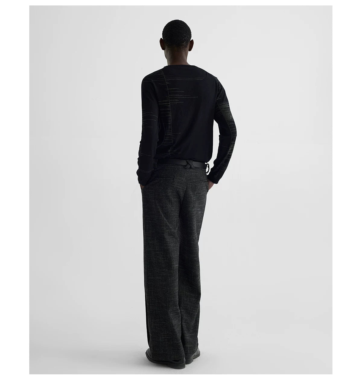 LINE JACQUARD LONG SLEEVE KNIT