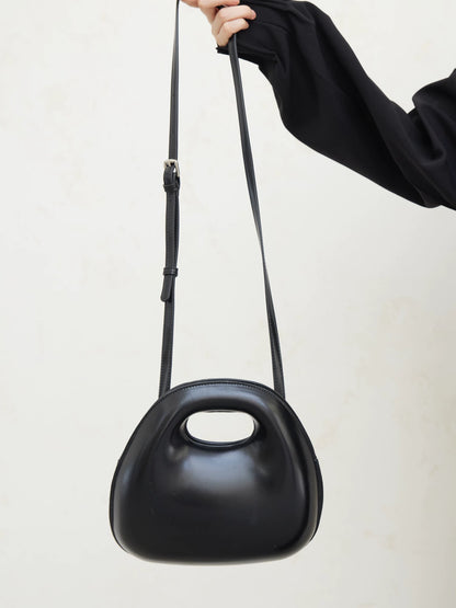 3D EGG-SHAPED CROSSBODY BAG
