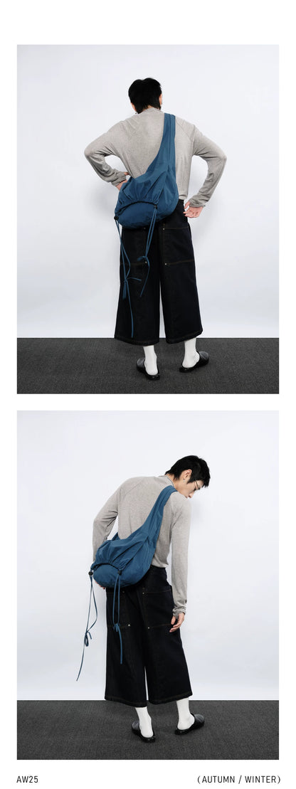 CROPPED JEANS WITH LARGE POCKETS