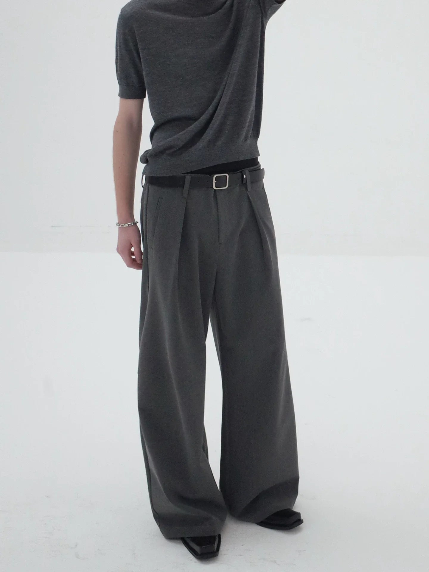 DRAPED WIDE-LEG CASUAL PANTS