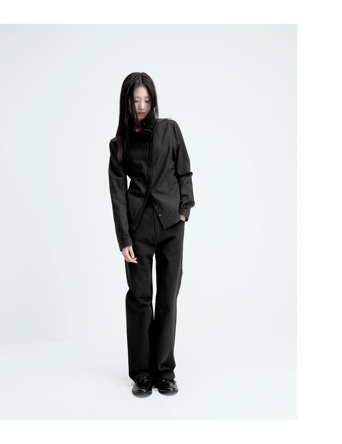 CURVED PLACKET STAND-UP JACKET