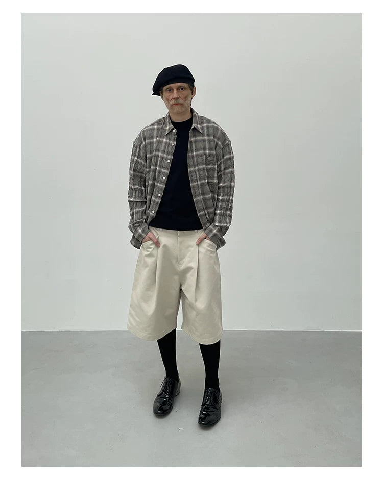 CROPPED KHAKI PLEATED SHORTS