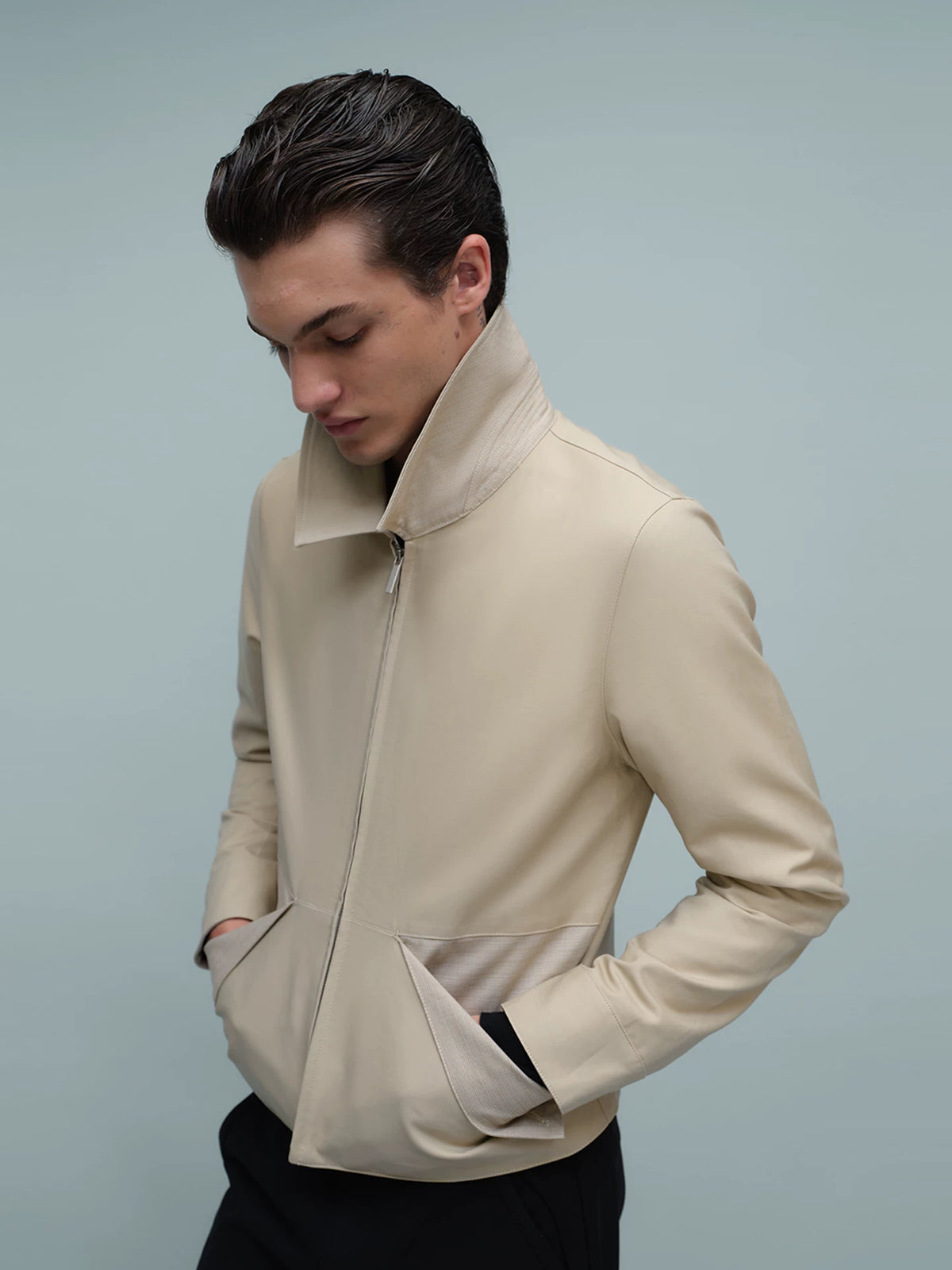 FOLD POCKET SHORT JACKET ライトカーキ