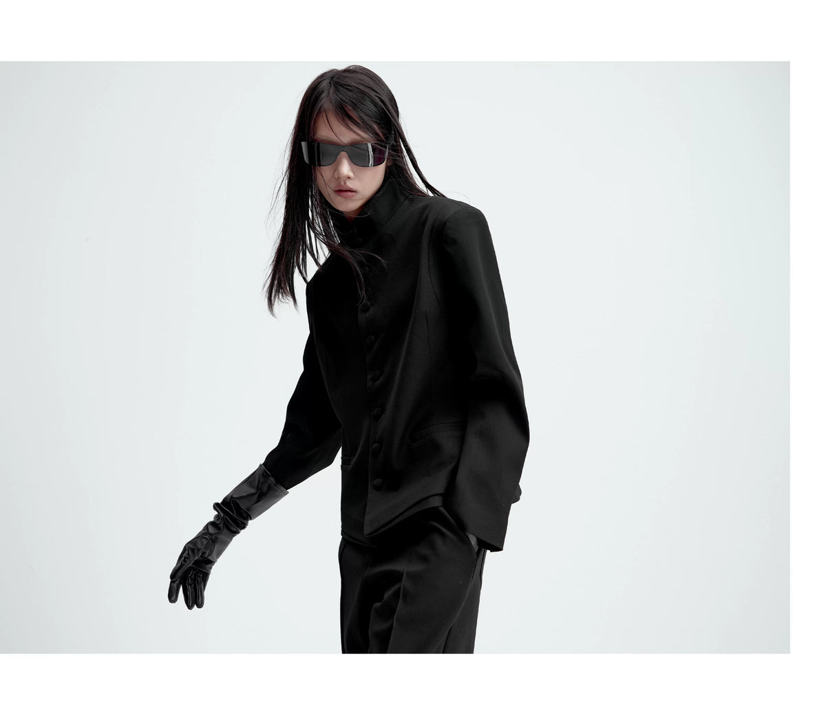 SLIM-FIT DETACHABLE SUIT JACKET