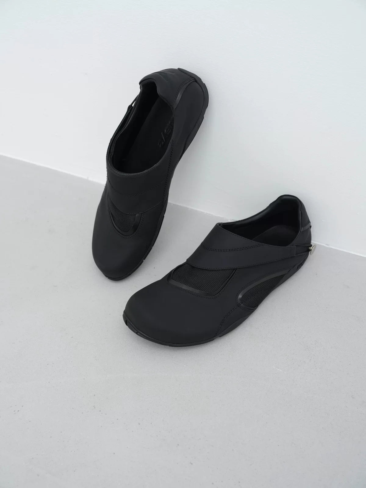 THIN SOLE BAREFOOT SHOES