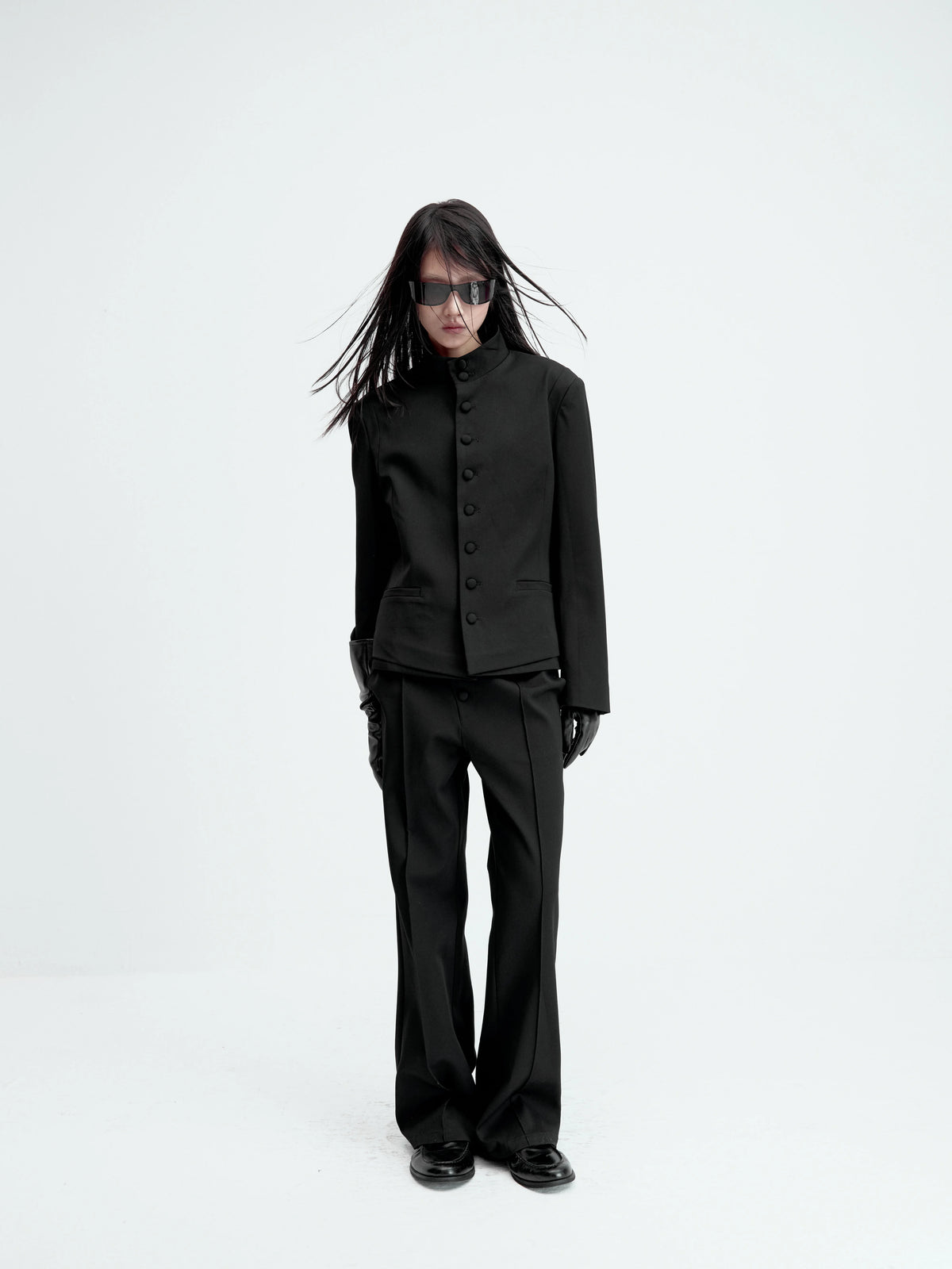 SLIM-FIT DETACHABLE SUIT JACKET