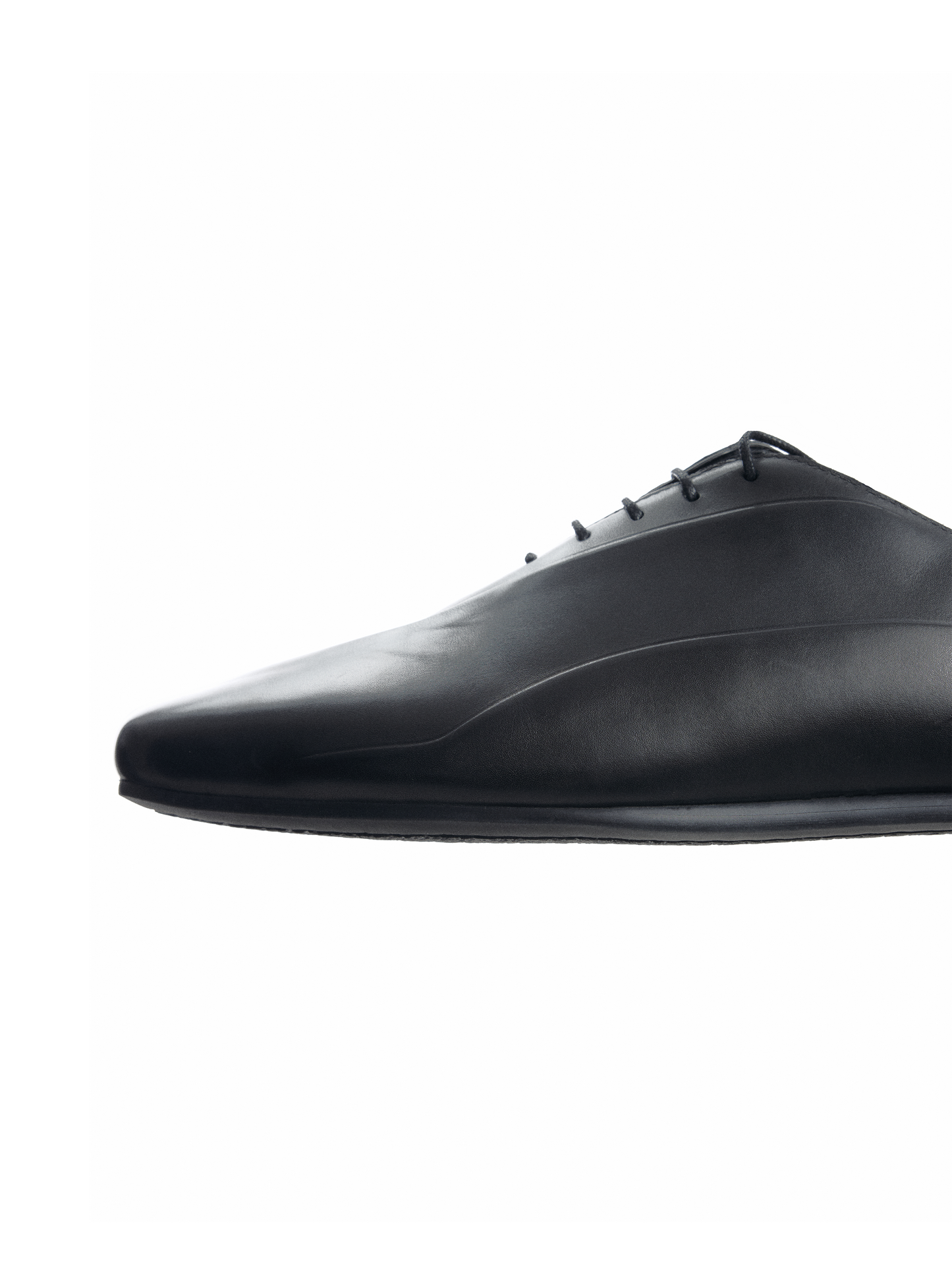 EMBOSSED CALFSKIN CASUAL SHOES
