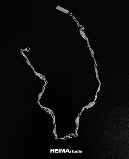 IRREGULAR CHAIN NECKLACE