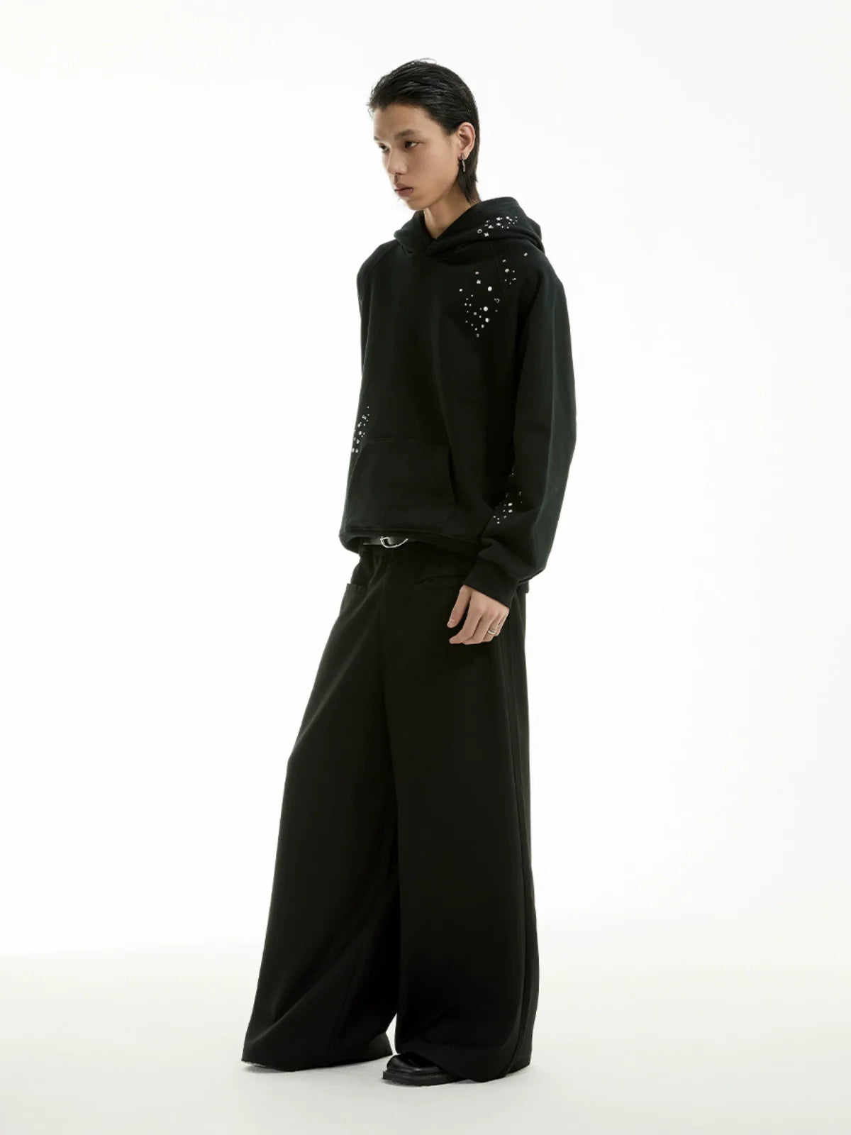 IRREGULAR BOA HOODED SWEATER