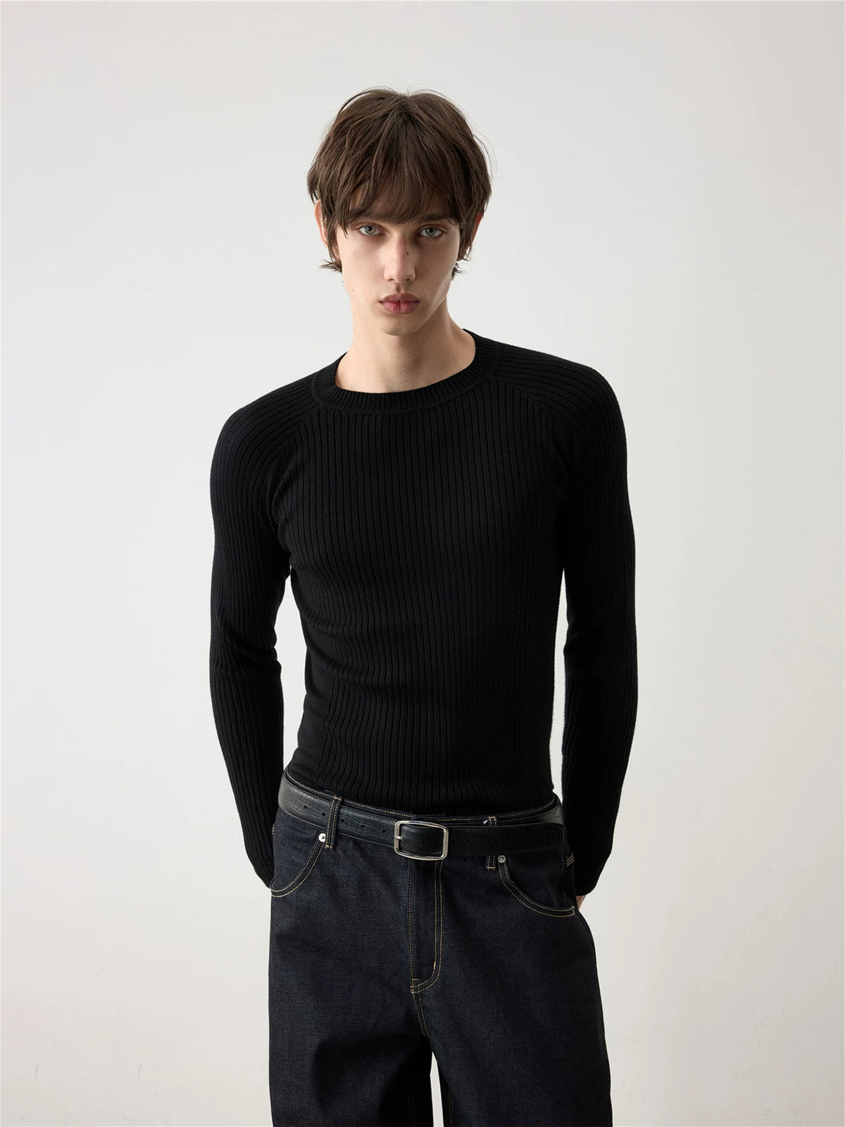 FITTED KNIT SWEATERS & ACTIVEWEAR