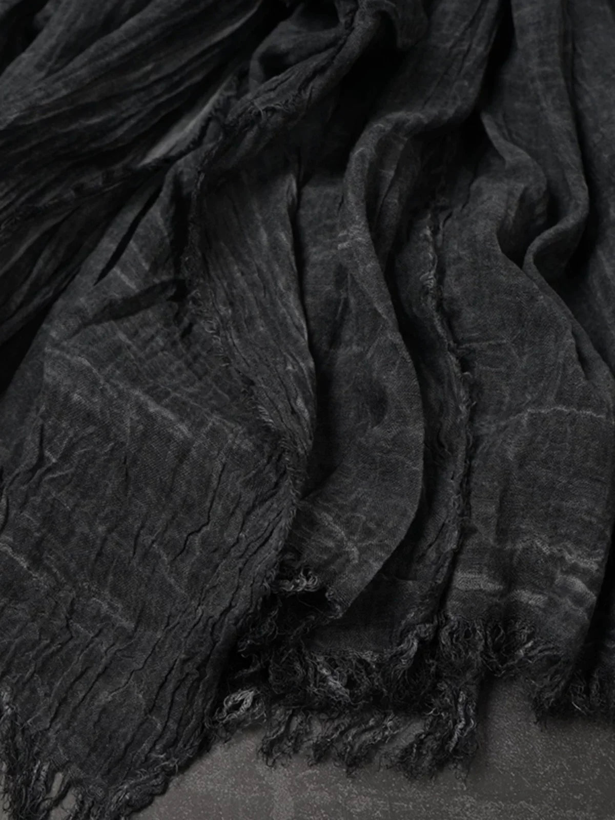 VINTAGE PLEATED SCARF