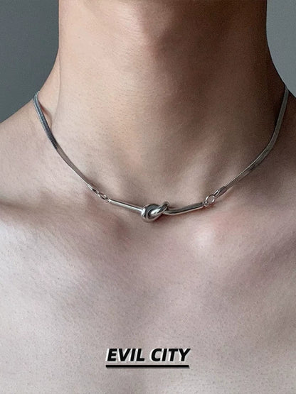 TWISTED CHAIN NECKLACE