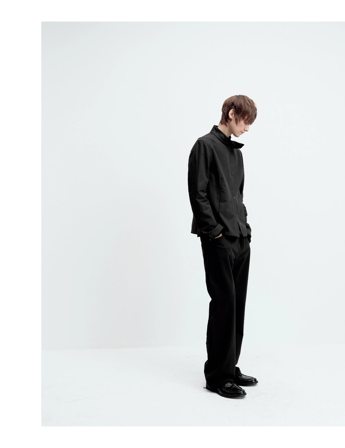 CURVED PLACKET STAND-UP JACKET