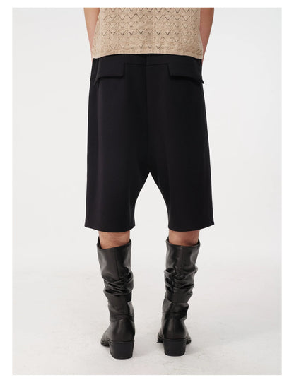 LOW-RISE POCKET SHORTS