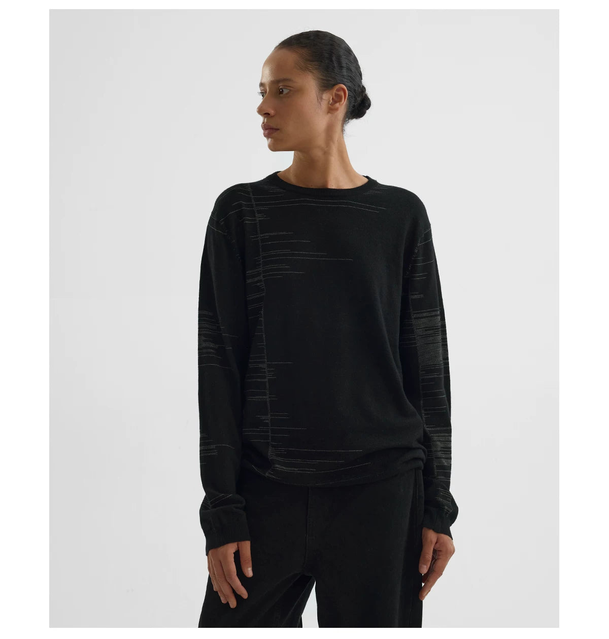 LINE JACQUARD LONG SLEEVE KNIT