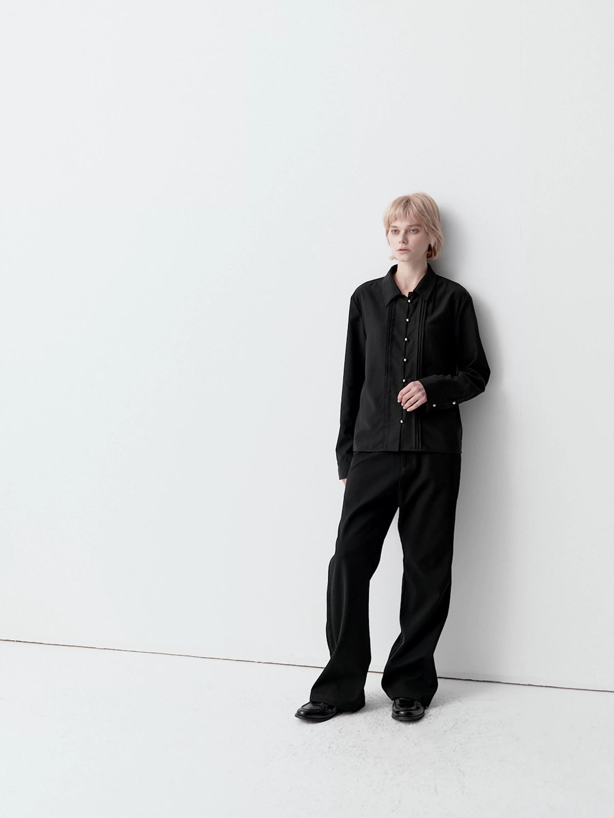 PLEATED LINEN BUTTON-UP SHIRT