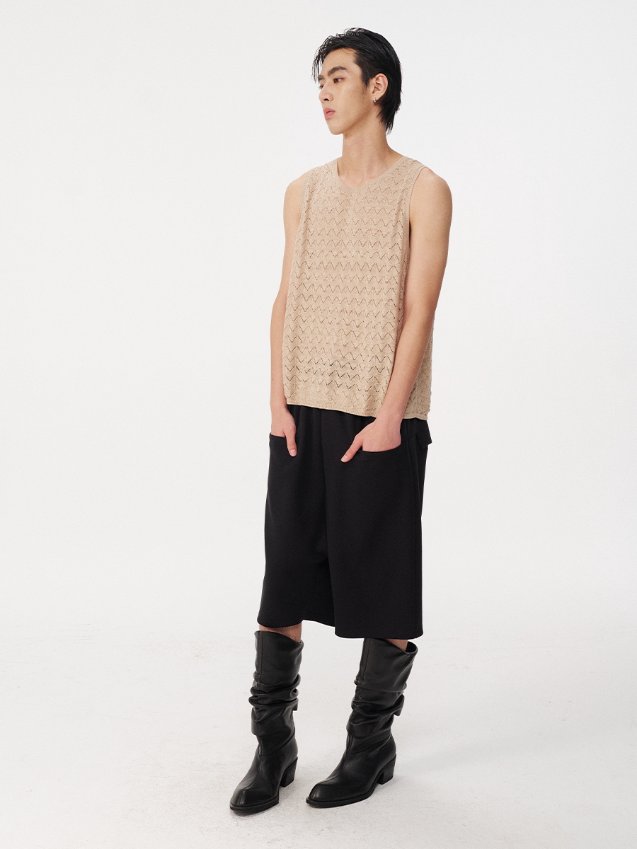 LOW-RISE POCKET SHORTS