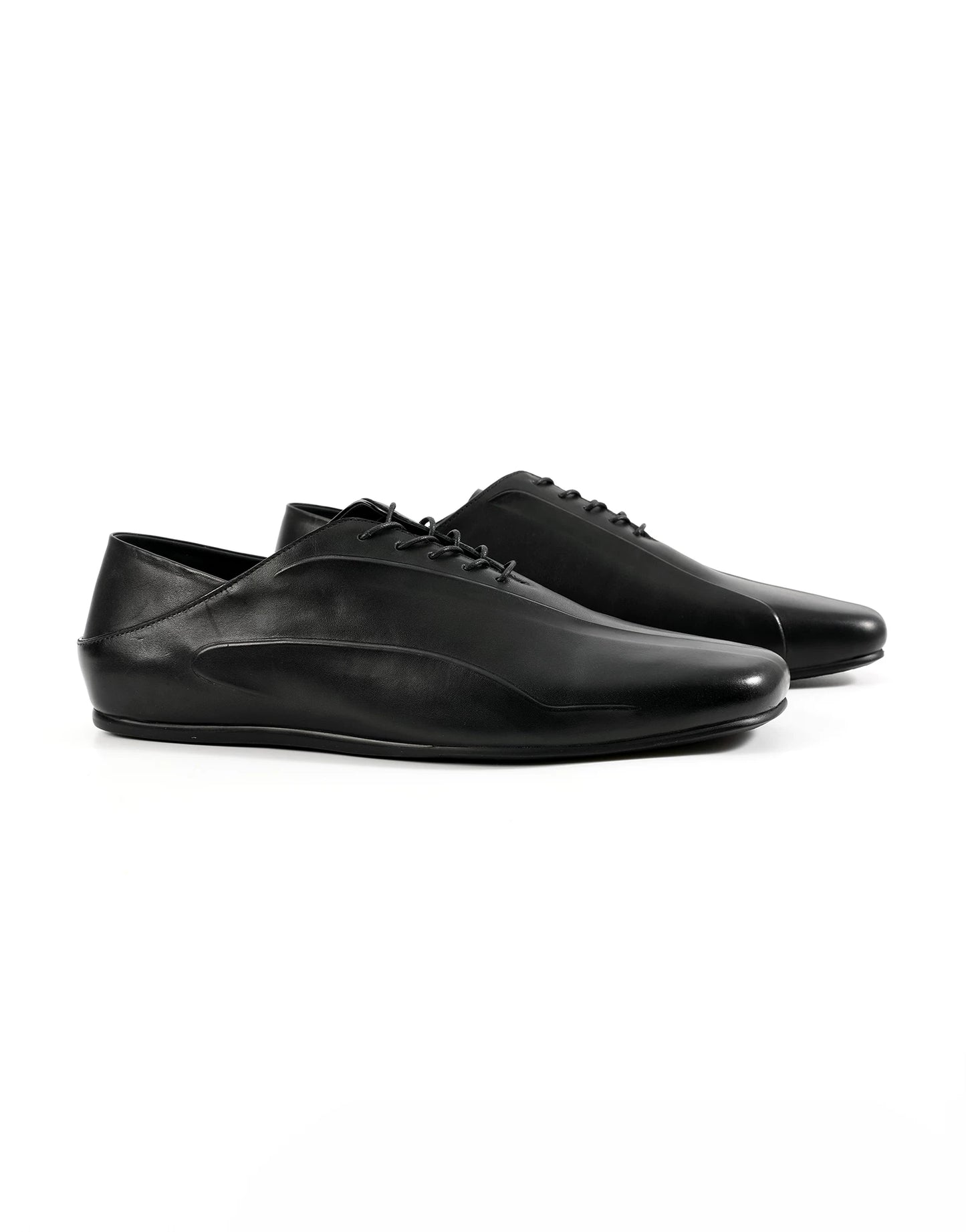EMBOSSED CALFSKIN CASUAL SHOES