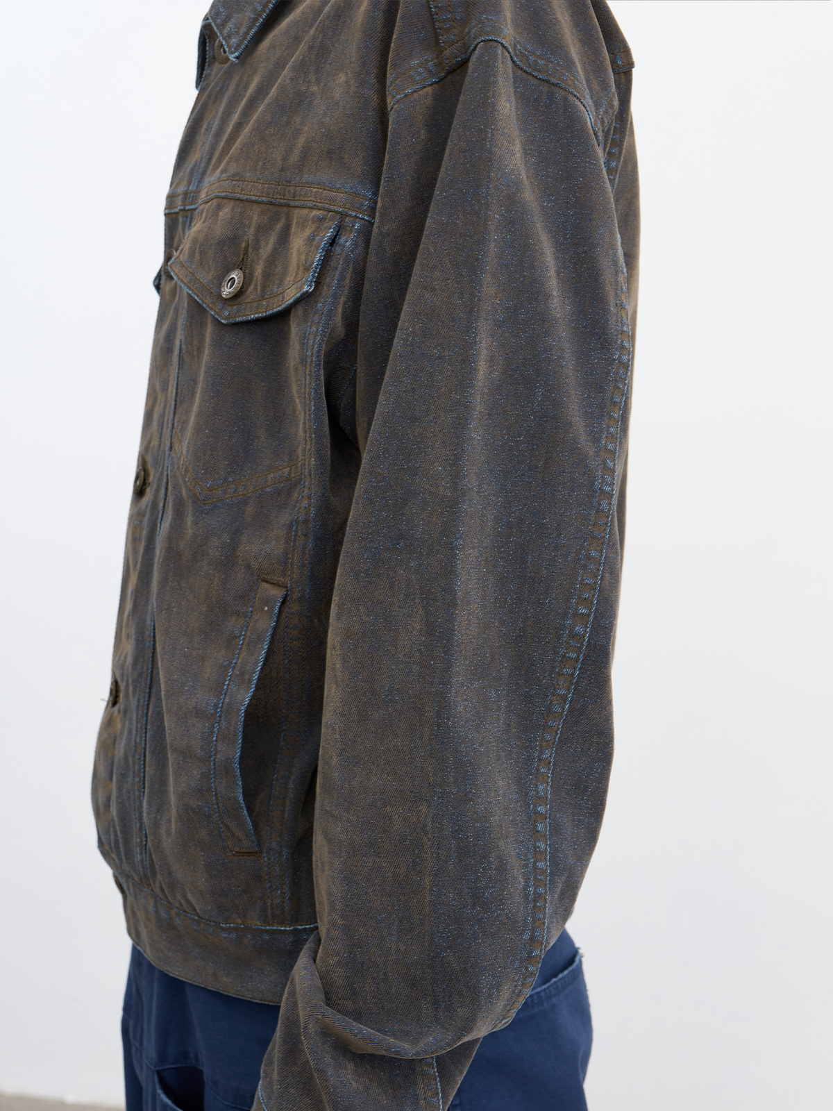 FLOCKED WASHED DENIM JACKET