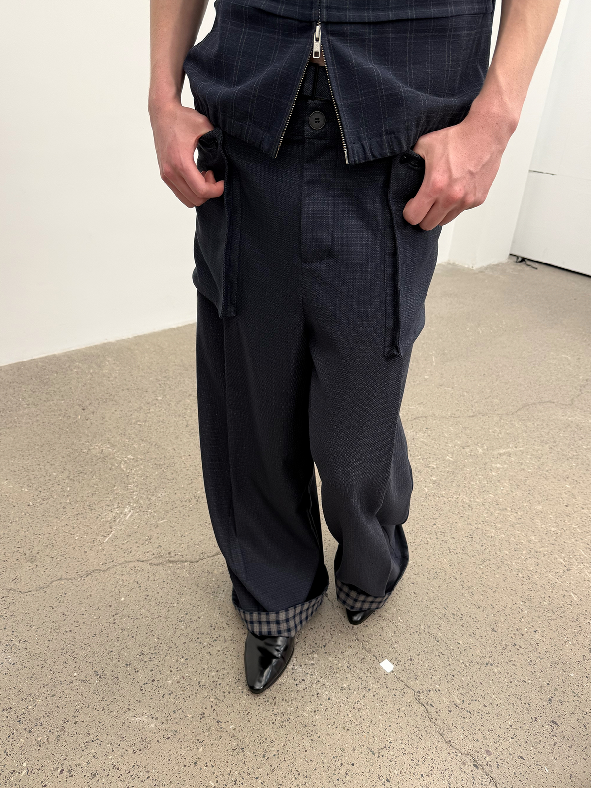 BELTED WIDE CARGO PANTS